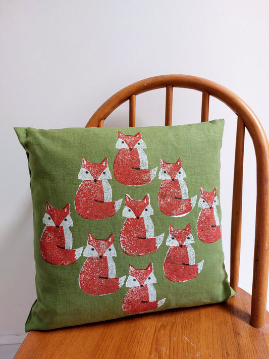crafty fox cushion