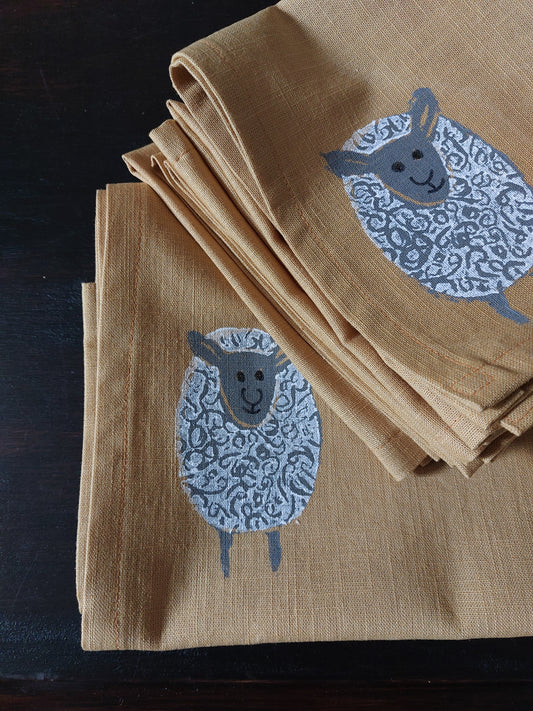 sheep runner and napkins