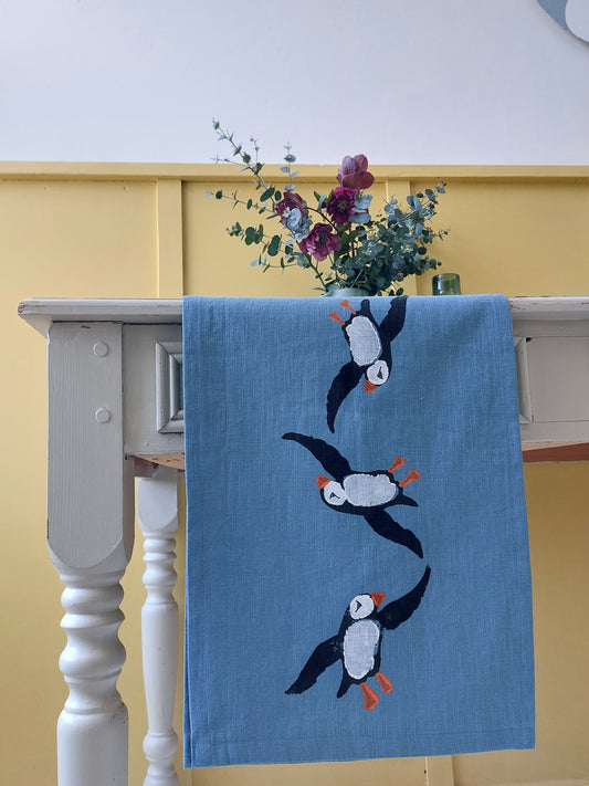 table runner puffin on blue