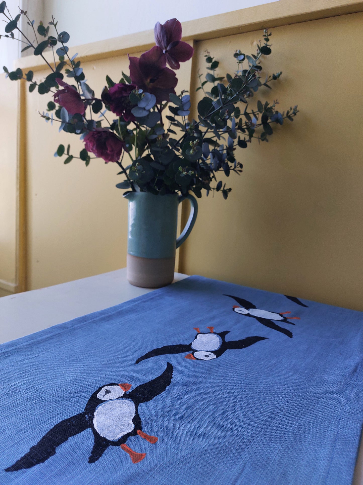 table runner puffin on blue