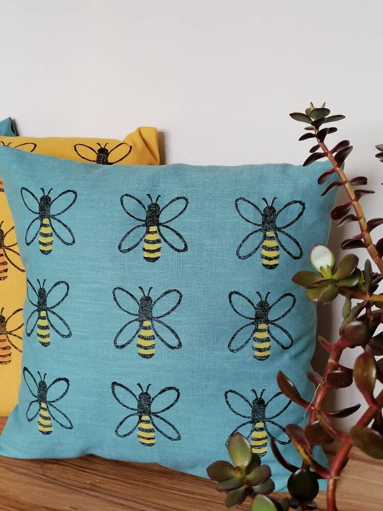 honey bee linen cushion